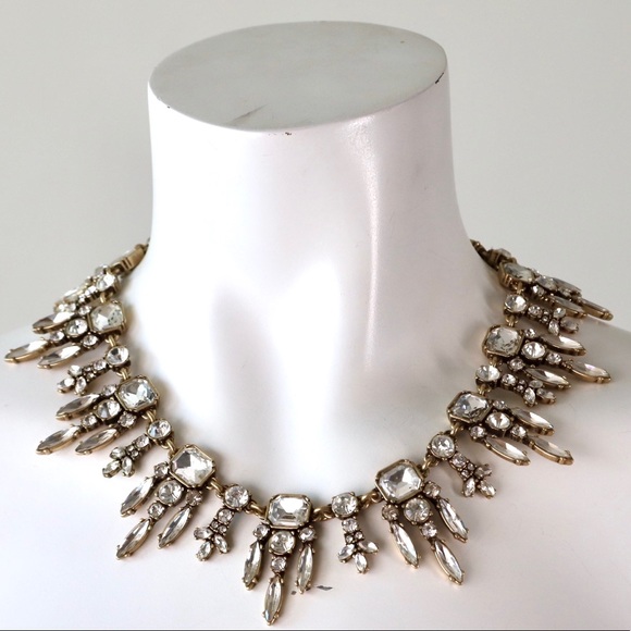 Banana Republic Jewelry - 🌷3 for $25🌷Banana Republic statement necklace